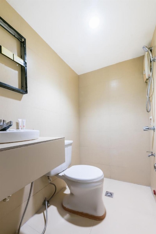 OYO 191 Paradise Apartelle image 30