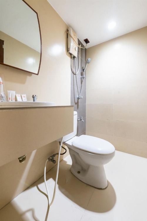 OYO 191 Paradise Apartelle image 33