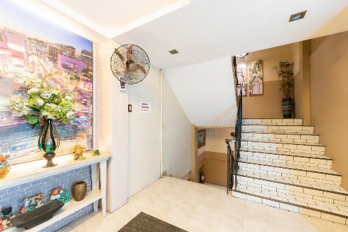 OYO 191 Paradise Apartelle image 4